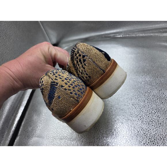 FREE PEOPLE Snake Eyes Loafers Gold & Blue Size 7 Woven Textile Shoes Euro 37 - Picture 6 of 10